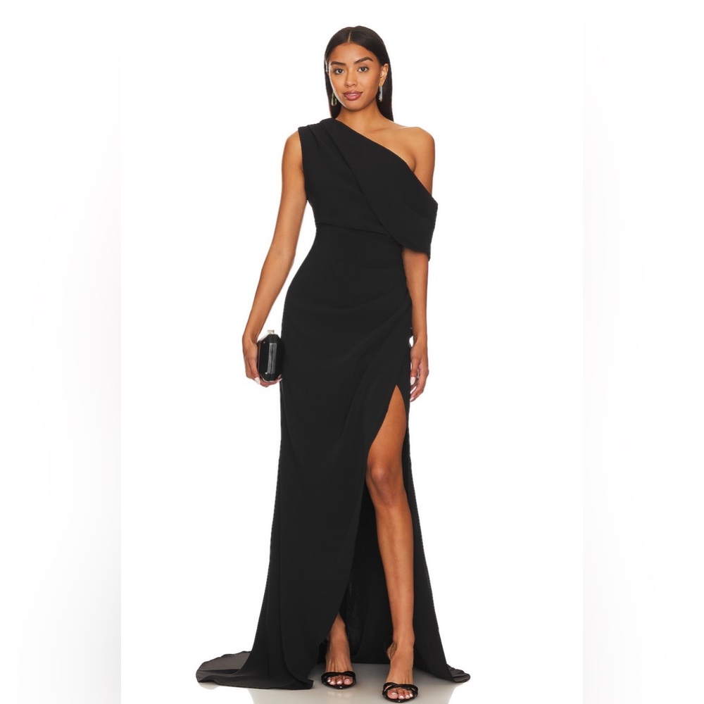 Elliatt Isadora Gown in Black , Small, tags still on, Like New Condition